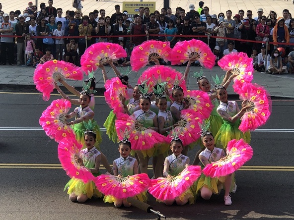 台中國際舞蹈嘉年華　跨國15團隊踩街同歡